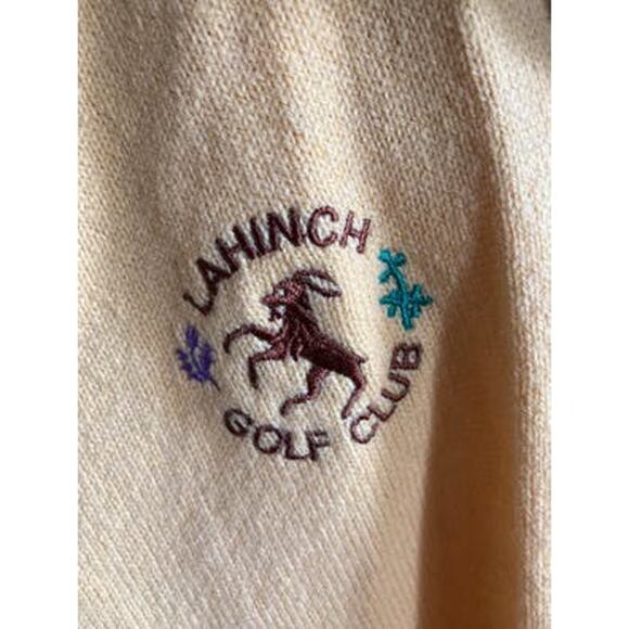 90s LYLE & SCOTT Yellow V-Neck 100% Wool Scottish Oversized Sweater - Picture 11 of 14